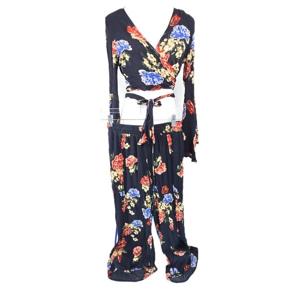 ILLA ILLA Navy Blue Floral Bell Sleeve Wrap Front &Tulip Wide Leg Pants Set - Picture 1 of 7